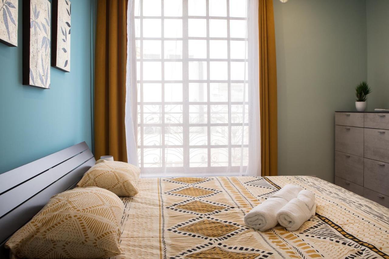 Entire Luxury Sliema Townhouse Steps From Beach Экстерьер фото