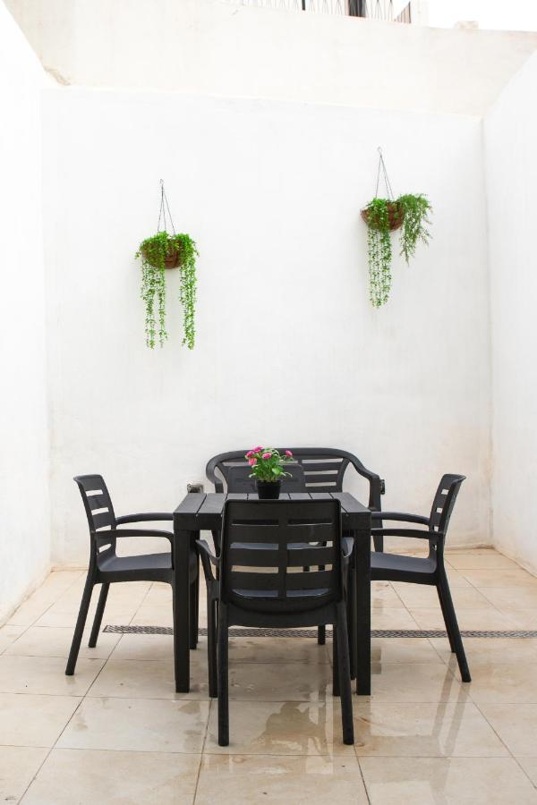 Entire Luxury Sliema Townhouse Steps From Beach Экстерьер фото
