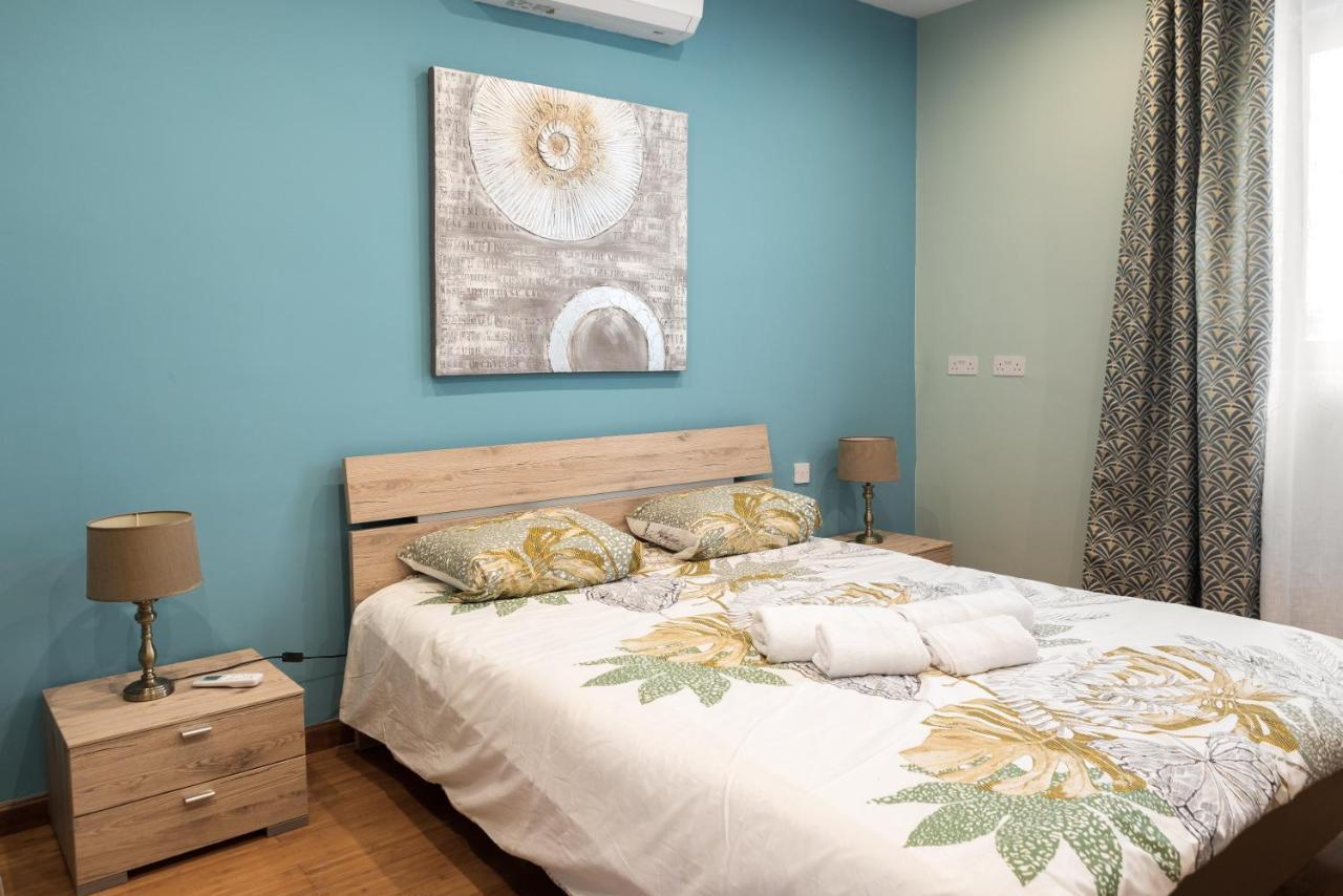 Entire Luxury Sliema Townhouse Steps From Beach Экстерьер фото